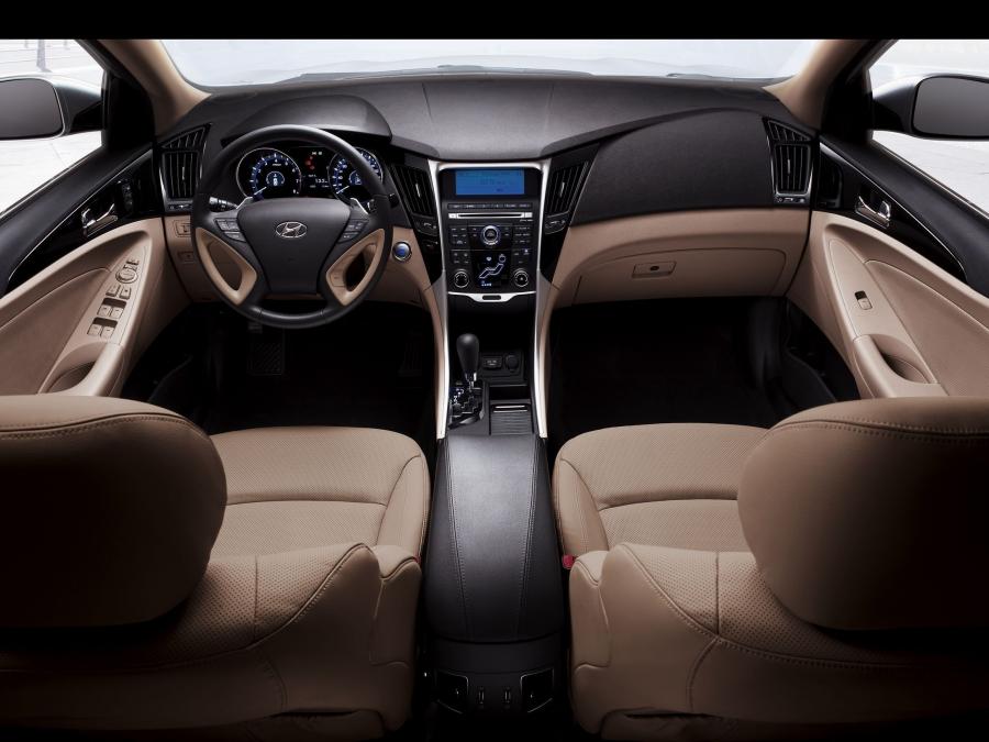  Hyundai Sonata 2010 года  (фото 128 из 162)